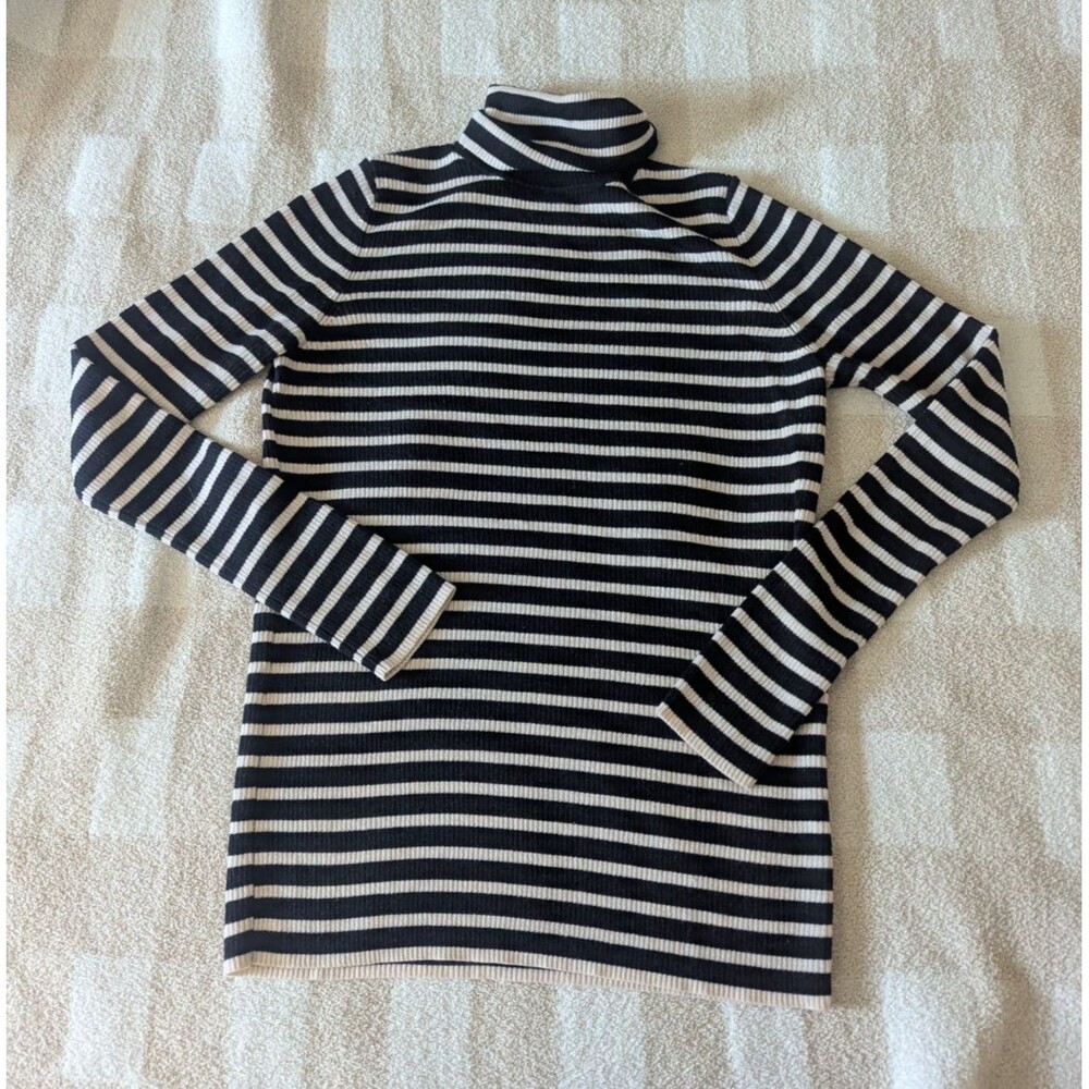 Uniqlo Size L Black & Cream Stripe 100% Wool Turtleneck ribbed knit long sleeve